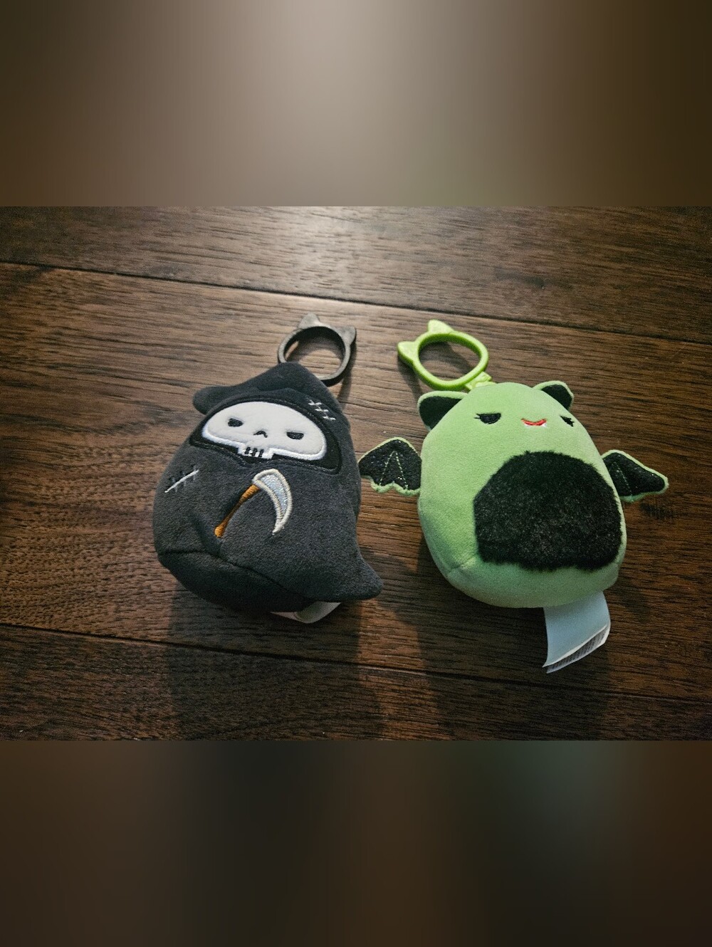 Squishmallows Leap Green Black  Bat And Otto Grim Reaper Plush Clip On  Set Used